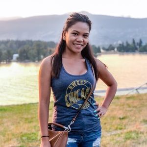 Meet your Posher, Clarissa